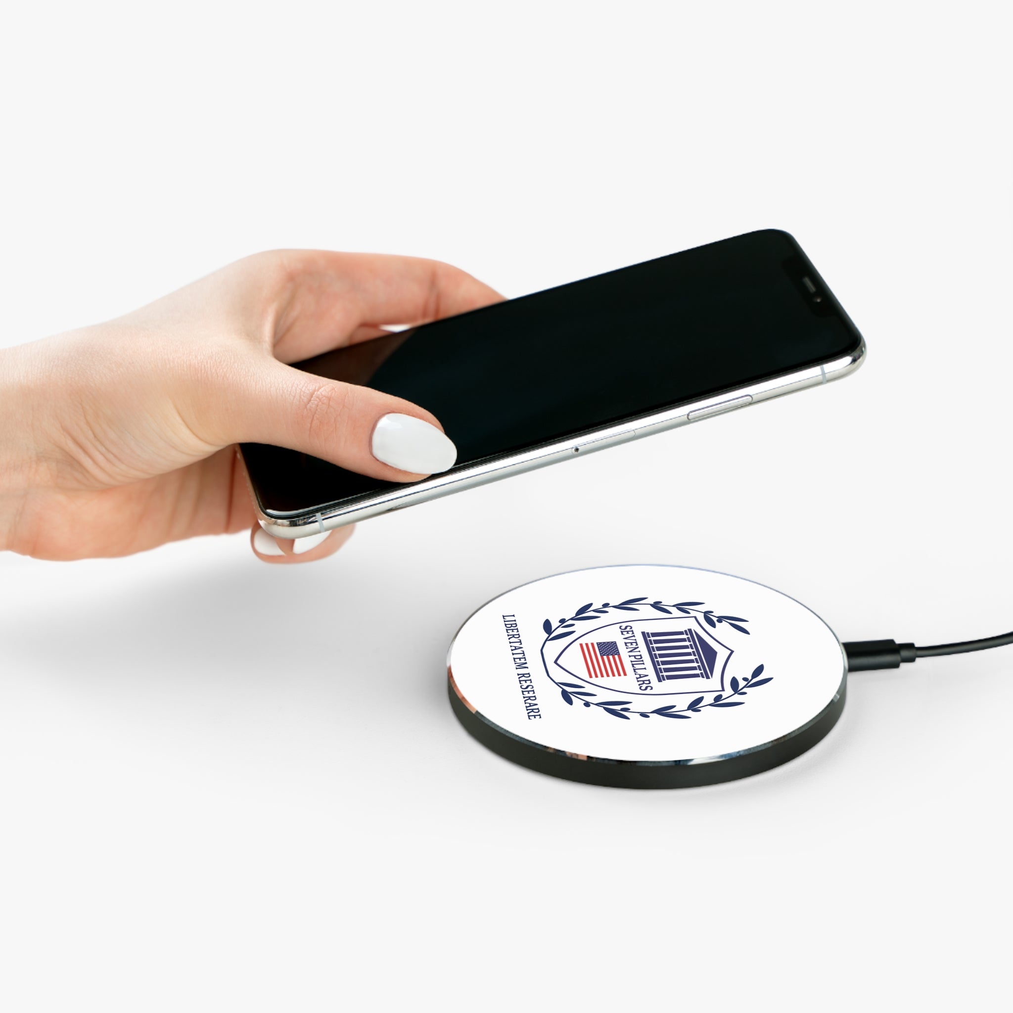 Elegant Wireless Charger with Seven Pillars Design